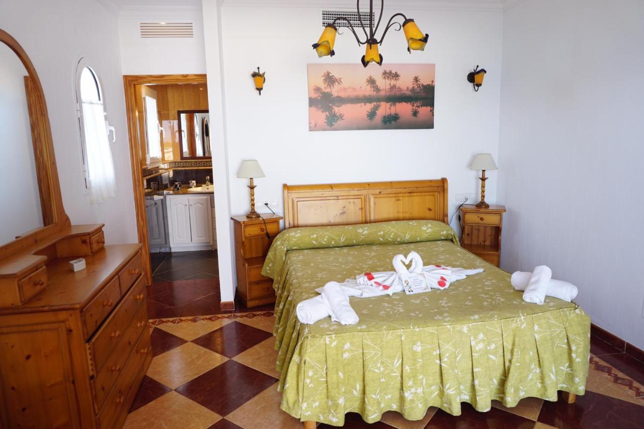 Apartamentos Punta Prima Beach 外观 照片