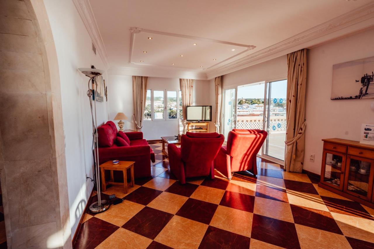 Apartamentos Punta Prima Beach 外观 照片