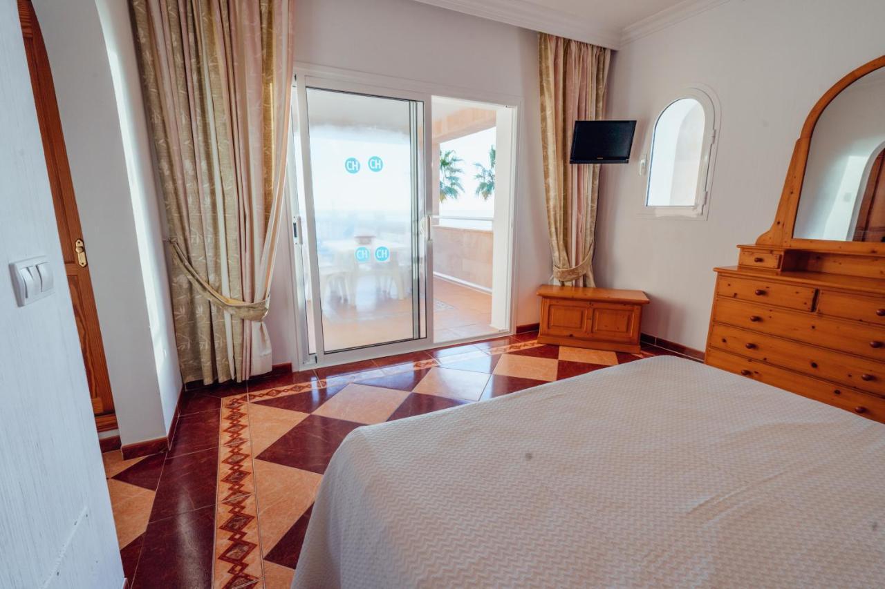 Apartamentos Punta Prima Beach 外观 照片